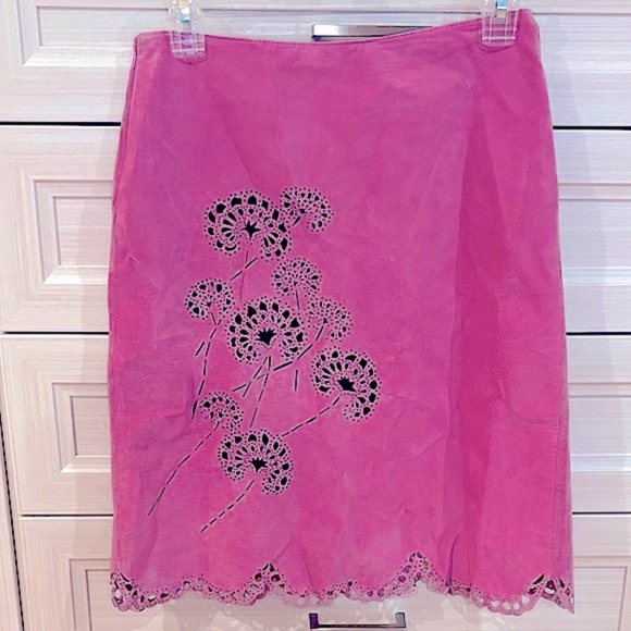 Vintage Purple Pink Leather Skirt with black cutout floral design - Picture 7 of 11